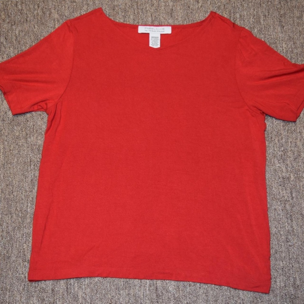 Freelance Modal Red V-neck T-shirt Size Medium